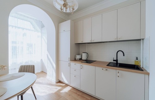 Riscani Apartment | Central 2BR on Petru Movilă – Walk to It All