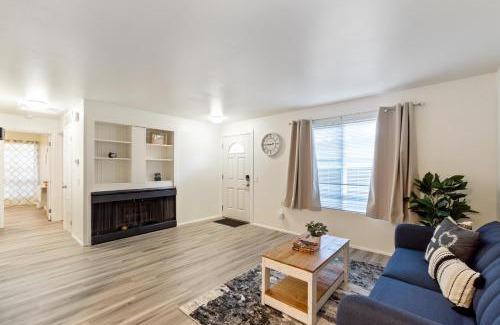 Lake Hills House | Central Bellevue House