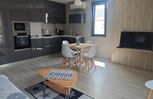 Varosha Apartment | Central, brand new apart with parking