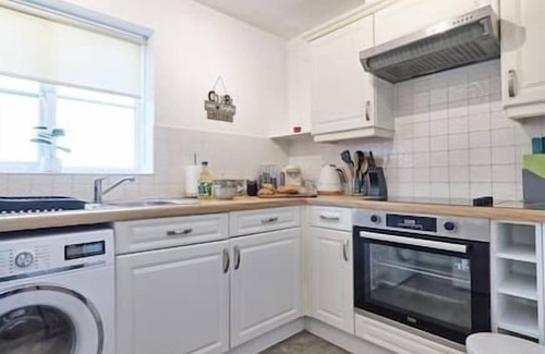 Great Baddow Apartment | Central Chelmsford/A12/Sleeps 7/Free Parking/Ensuite