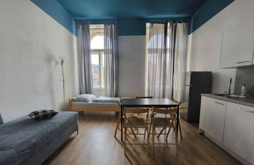 Karlin Apartment | central family/small groups apartment 2BDR