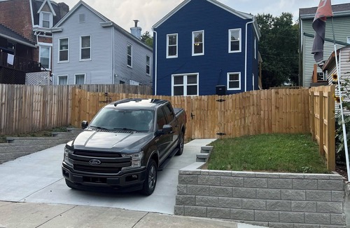 Covington House | Central Home 3min to downtown + private parking + 10% off Ark, Aquarium, and Zoo