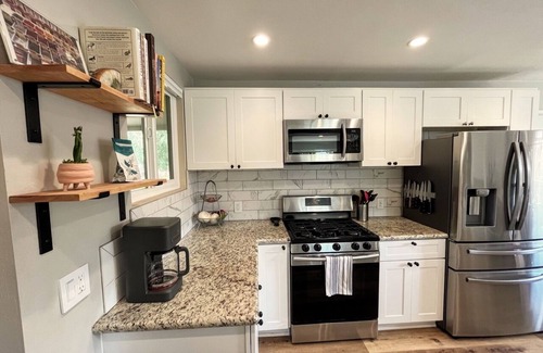 Linda Vista House | Central House near SeaWorld, Beach, Zoo, USD