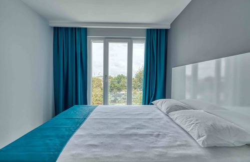 Atasehir Apartment | Central Located and Clean 1+1 Flat In Ataşehir