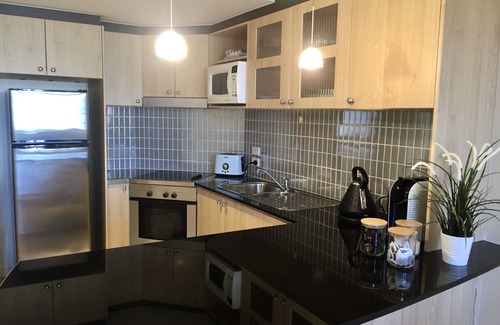 City East Apartment | Central Loft Apartment Free Parking