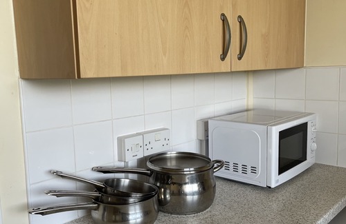 St. Mary's Park Apartment | Central London Zone 1 Battersea Zone 2. walking distance into Zone 1.