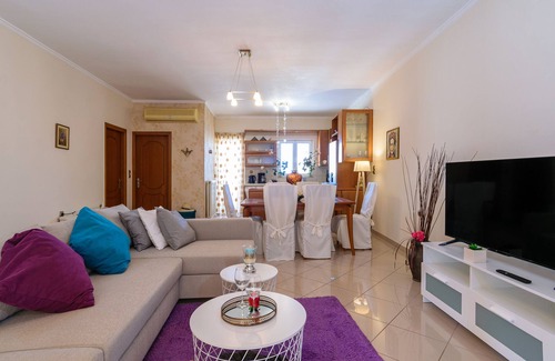 Nea Chora Apartment | Central Penthouse in quiet neighborhood near sandy beach