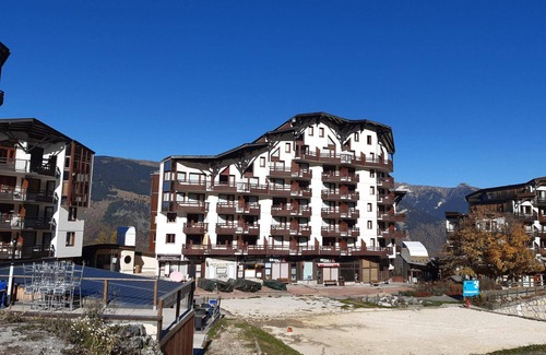 La Perriere Apartment | Central Ski-In/Out Apartment, Parking & Pets Allowed