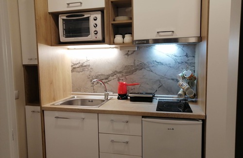 Veroia Apartment | Central Studio on Clock Square D1