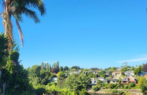 Hamilton North House | Central Victoria Oasis