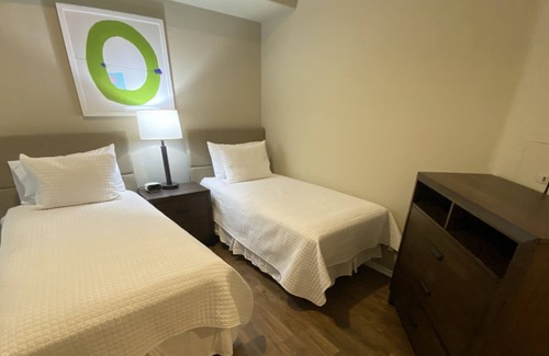 University City Apartment | Centralized/Luxury 2bedroom Apt