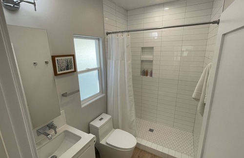 University Heights Apartment | Centrally located, brand new studio!