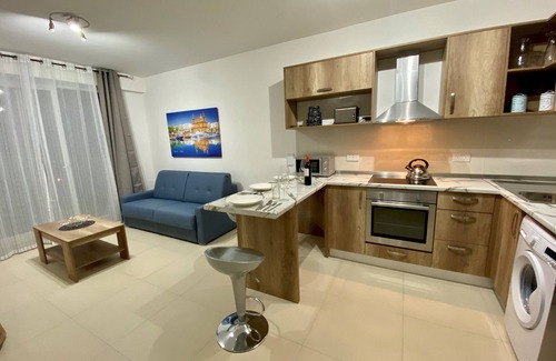 Msida Apartment | Centric and Modern Penthouse Close to Amenities