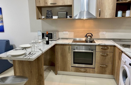 Msida Apartment | Centric and Modern Penthouse Close to Amenities