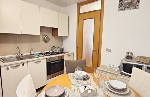 Udine Apartment | [𝐶𝑒𝑛𝑡𝑟𝑜 𝑆𝑡𝑜𝑟𝑖𝑐𝑜] Bicamera-Parking