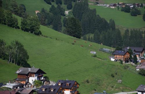 Colle Santa Lucia Apartment | Cesa Fossal