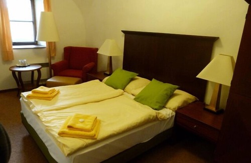 Dolni Pocernice House | Cesky Statek