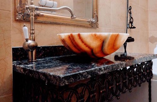 Centrul Vechi Apartment | CezAri ApartHotel