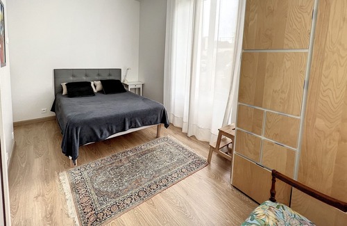 Saint-Fargeau-Ponthierry Apartment | Château : Appartement en Rez-de-jardin