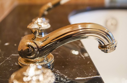 Saint-Laurent-de-Medoc Bed & Breakfast | Château La Tour Carnet - B.Magrez Luxury Wine Experience