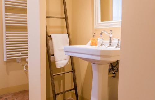 Le Cannet-des-Maures House | Château Saint-Roux Le Luc- Le Cannet des Maures