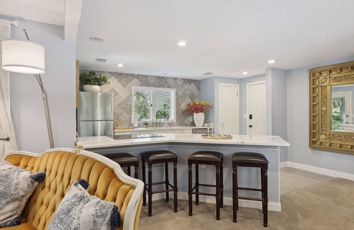 Webster House | Châteaux on Oak Hill