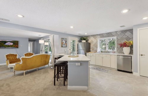 Webster House | Châteaux on Oak Hill