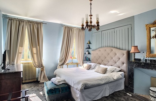 Saint-Bertrand-de-Comminges Other | Chateau life on the banks of the Garonne