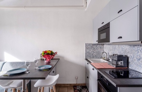 Martigues Apartment | Chabine - One Bedroom Apartment, Sleeps 4