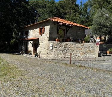 Fafe Ski Chalet | Chalé do Maçarico