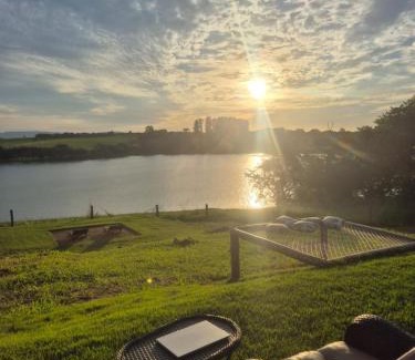 Delfinopolis Hotel | Chalé Praia Vermelha 1