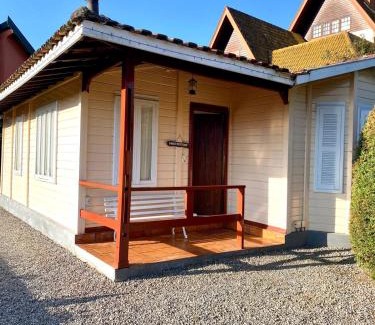 Jardim Europa House | Chalé Recanto das Flores - 5 minutos do Centrinho!