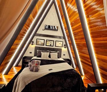 Campos do Jordao Cabin | Chalé Super Luxo Monte Lorobell