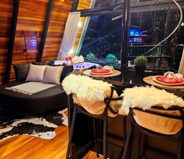 Campos do Jordao Cabin | Chalé Super Luxo Monte Lorobell