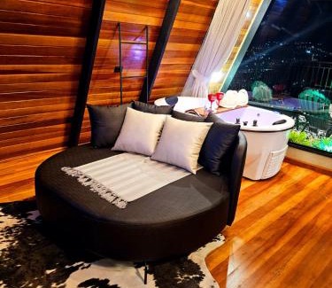 Campos do Jordao Cabin | Chalé Super Luxo Monte Lorobell