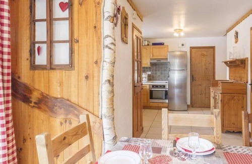 Villarabout Ski Chalet | Chalet, wifi, fitness, sauna, terrace, fireplace or stove, parking, tv, ski locker, 110m²