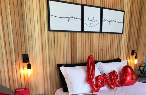 Sideropolis Ski Chalet | Chale Container with Hydro - Romantica at 5min Nova Veneza