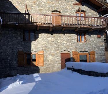 Bonneval-sur-Arc Ski Chalet | Chalet 3 Céline 6 personnes Vieux Village