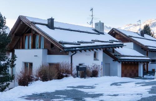 Pontresina Ski Chalet | Chalet a Saint Moritz with Sauna Privata