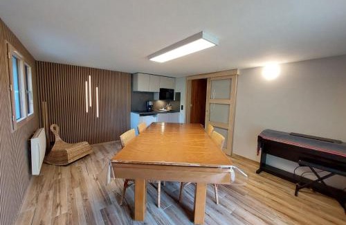 Meaudre Ski Chalet | Chalet alpin de 150m² pour 12 personnes avec billard et garage à Méaudre - FR-1-737-22