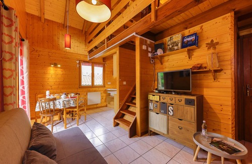 Soultzeren Ski Chalet | chalet anemone - mountain view