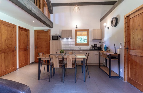 Faverges-Seythenex Ski Chalet | Chalet 'Arclosan - Val De Tamié' with Mountain View, Private Terrace and Wi-Fi