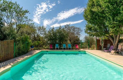 Saint-Pierre-de-Vassols House | Chalet atypique