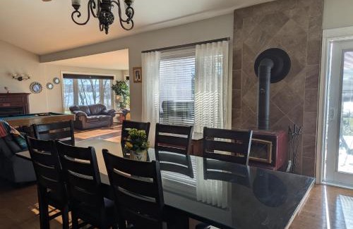 Saint-Remi-de-Tingwick House | Chalet au bord de l'eau Le Nénuphar