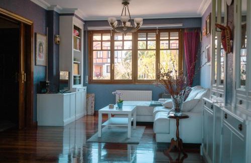 Sondika House | Chalet Bilbao-Aeropuerto