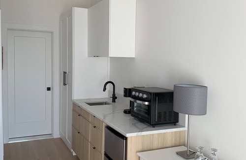 Central Okanagan Apartment | Chalet Coolanagatta.nnCozy studio with WiFi in awesome Killiney Beach, Vernon.