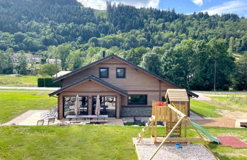 Plainfaing Ski Chalet | Chalet cosy 4 étoiles le Domaine Des Mésanges