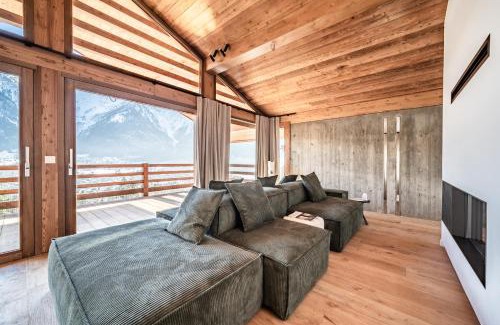 Les Houches Ski Chalet | Chalet Foxden, Les Houches Chamonix - by EMERALD STAY