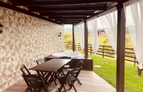 Nova Veneza House | @Chalet.Home