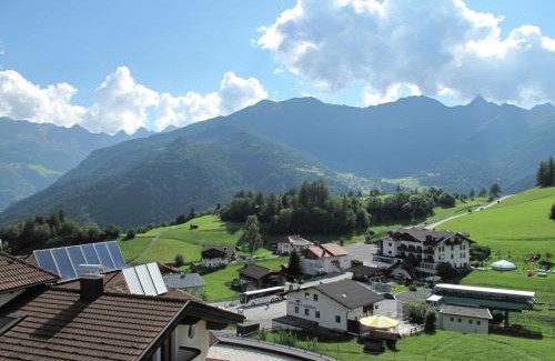 Ladis Ski Chalet | Chalet in Ladis by Ski Slope & Sonnenbahn